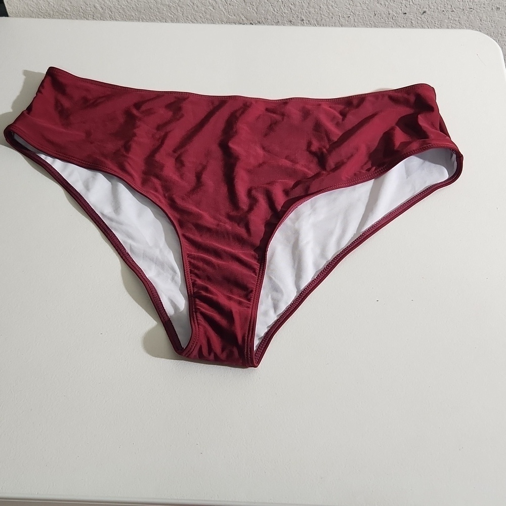 Bikini Bottoms 4XL Maroon runs smaller